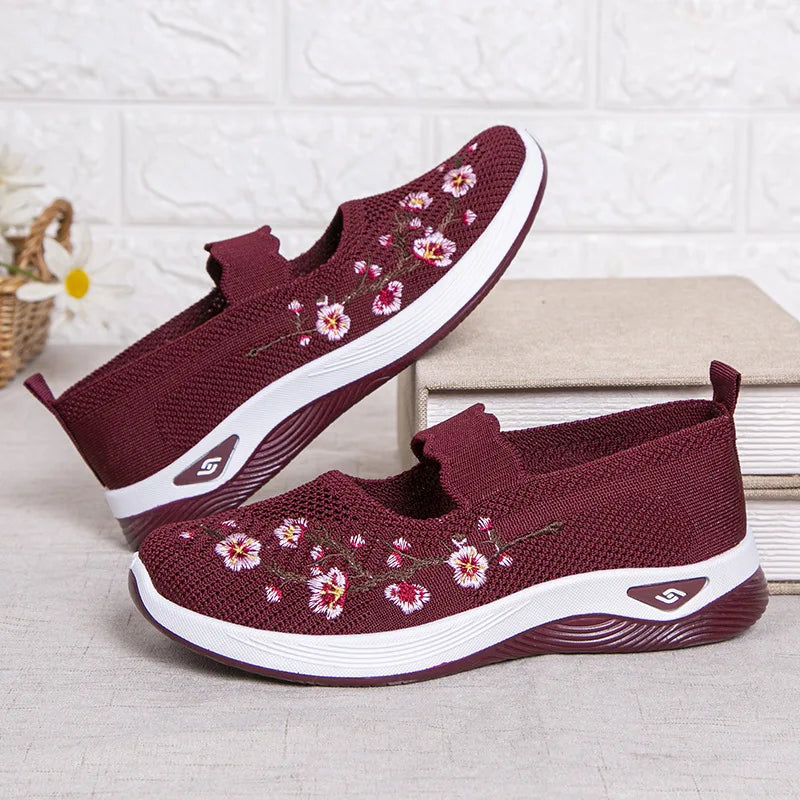 Women's Embroidered Chunky Sneakers