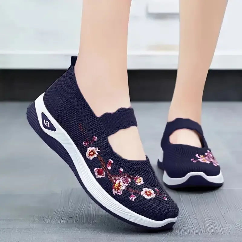 Women's Embroidered Chunky Sneakers