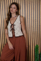 CONTRAST STITCH CROCHET KNIT FRONT TIE VEST