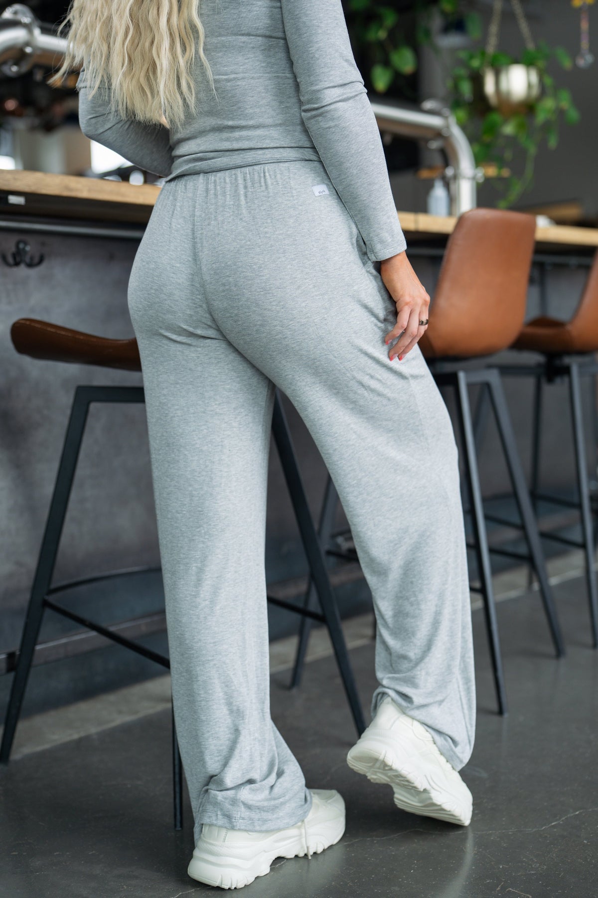 calm FEATHER-SOFT lounge pant - Pendo Store