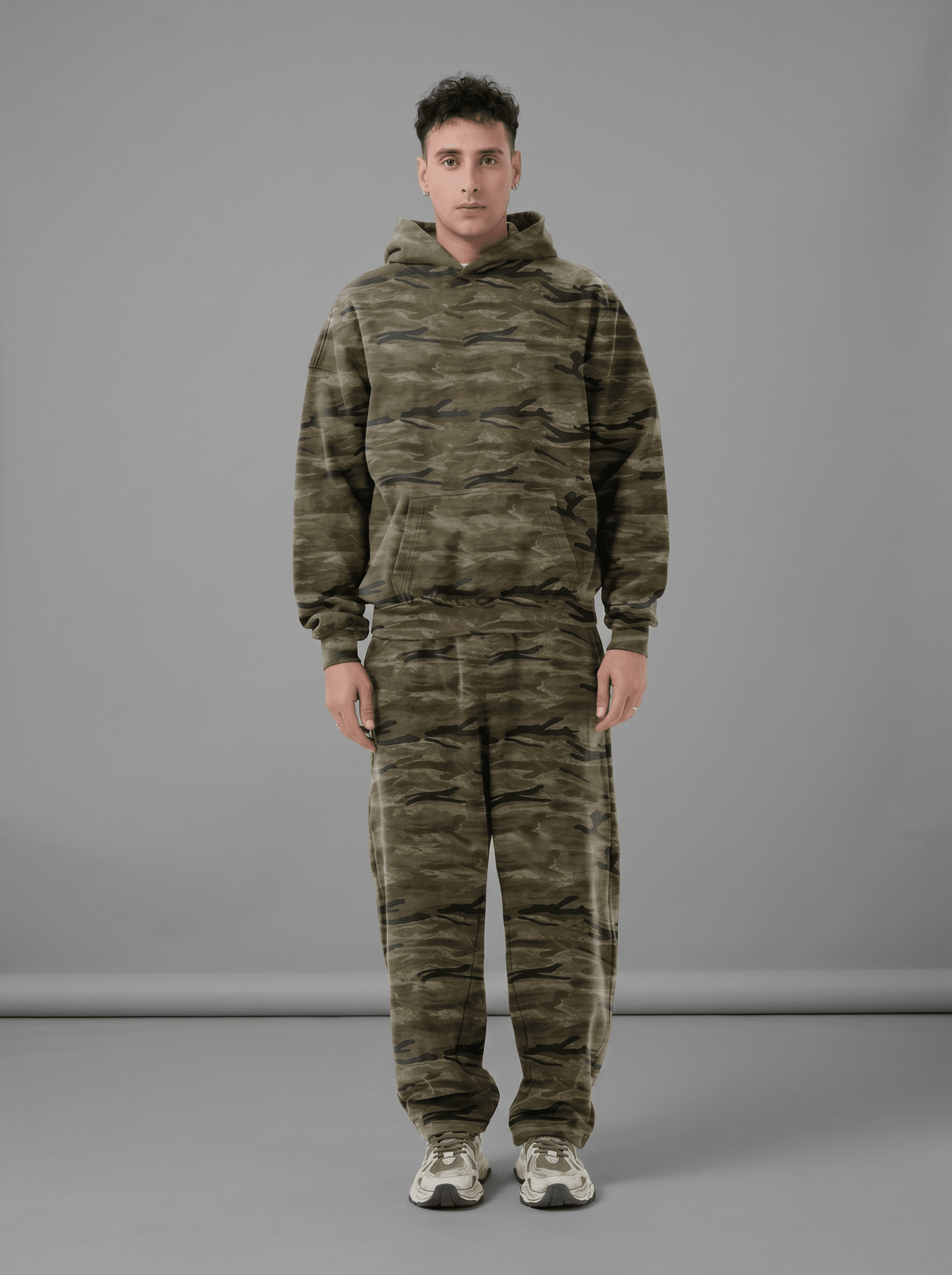 Camo Oversized Heavyweight Curved-Leg Sweatpants - Pendo Store