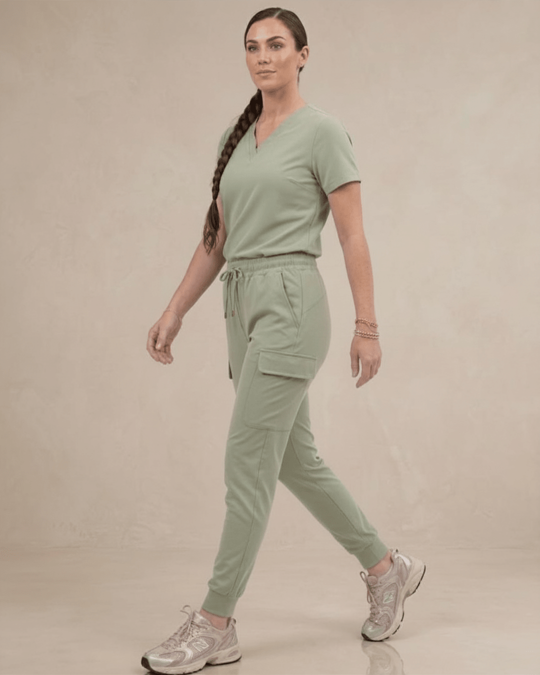 Fitted V-Neck Scrub Top - Pendo Store