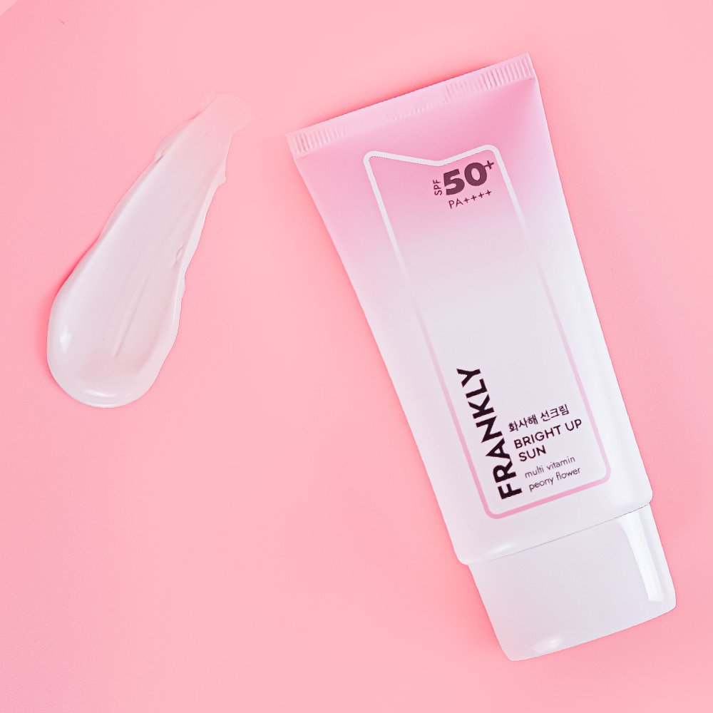 FRANKLY Bright Up Sun SPF50+ PA++++ 50ml - Pendo Store