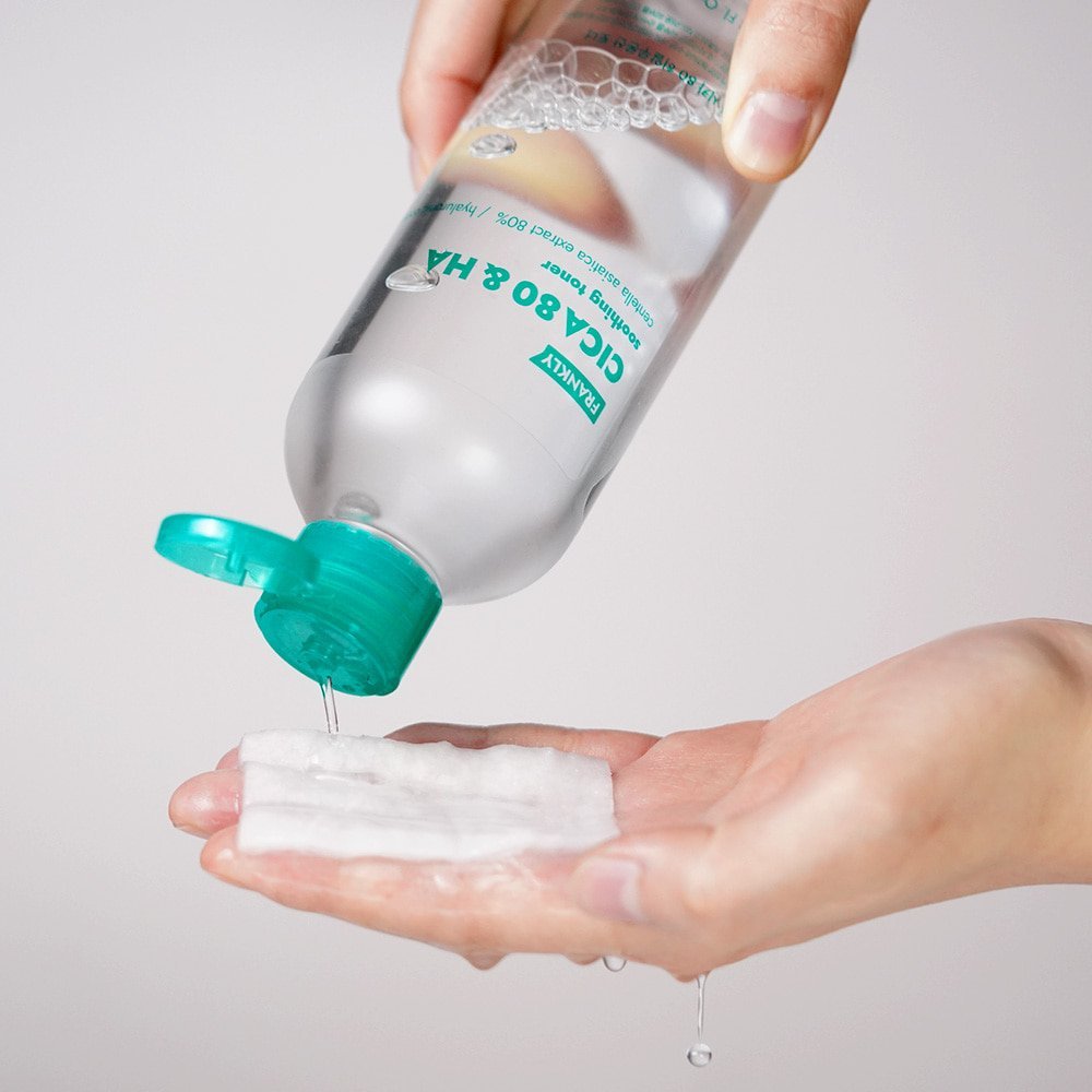 FRANKLY CICA 80 & Hyaluronic Acid Toner 260ml - Pendo Store
