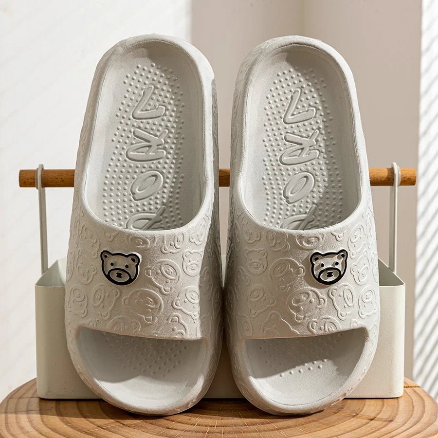 Summer Fashion Men's Slippers Printting Little Bear Sandals Indoor Bathroom Non-slip Soft Women Dormitory Casual Shoes Couple - Pendo Store
