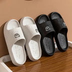 Summer Fashion Men's Slippers Printting Little Bear Sandals Indoor Bathroom Non-slip Soft Women Dormitory Casual Shoes Couple - Pendo Store