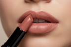 Long-Wear Hydrating Matte Lipstick – Vegan