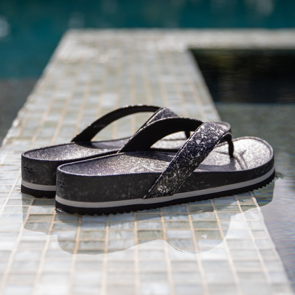West Beach Flip Flop - Night - Pendo Store