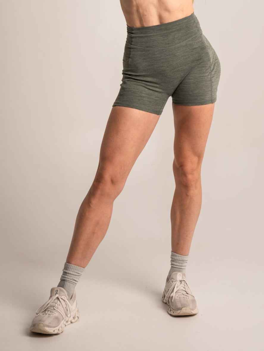 WOMEN'S | DEBUT 4-INCH SHORT : IVY - Pendo Store