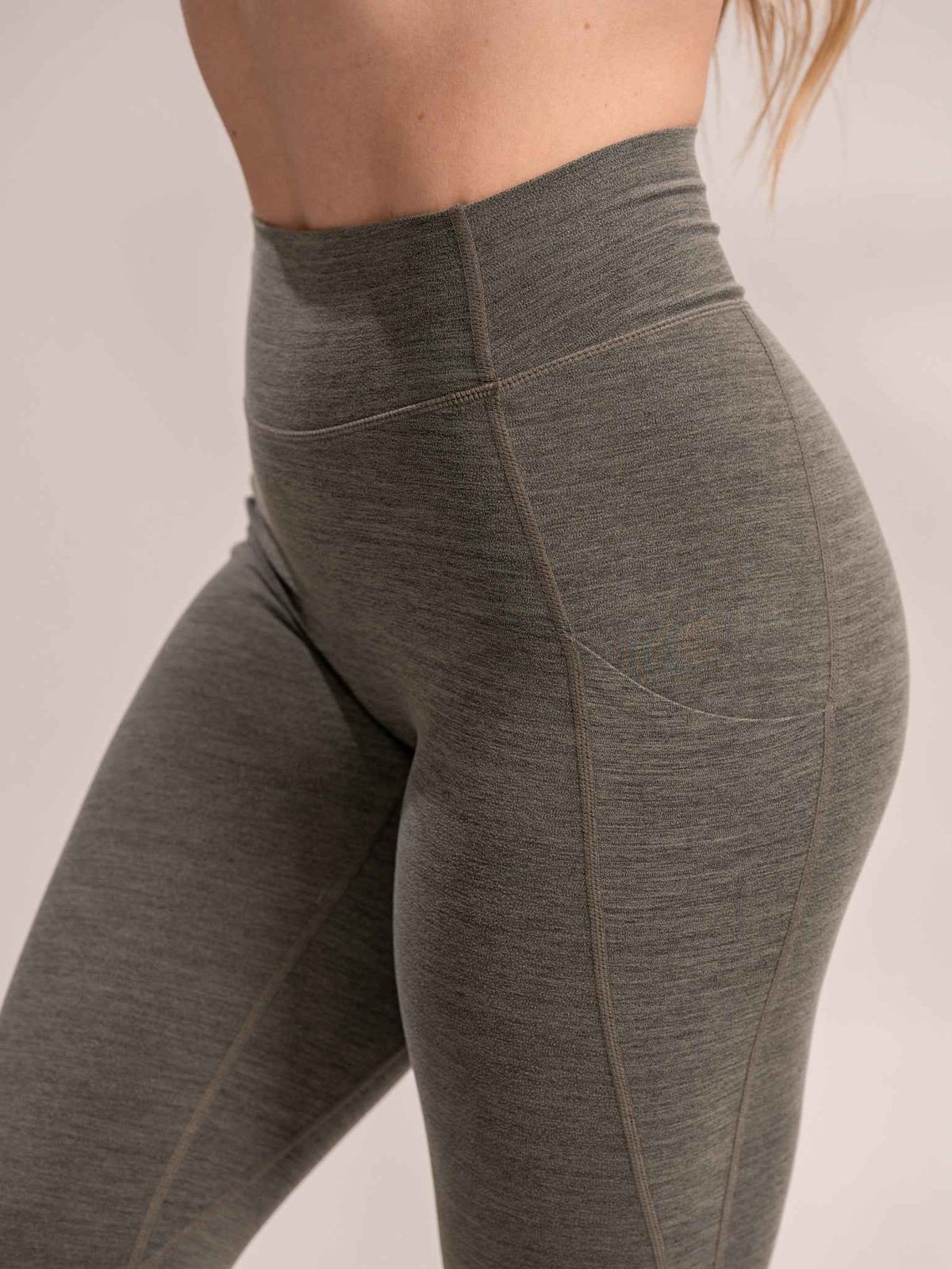 WOMEN'S | DEBUT MEGA-HIGH-RISE LEGGING : IVY - Pendo Store
