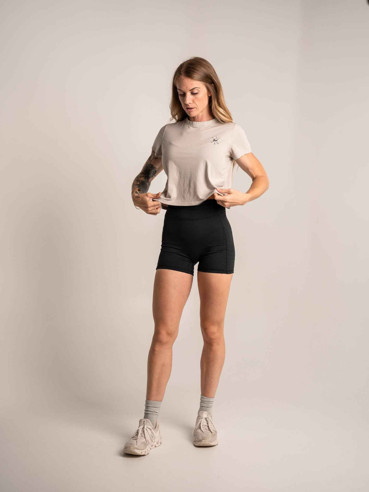 WOMEN'S | ENCORE CROP TEE : BONE - Pendo Store