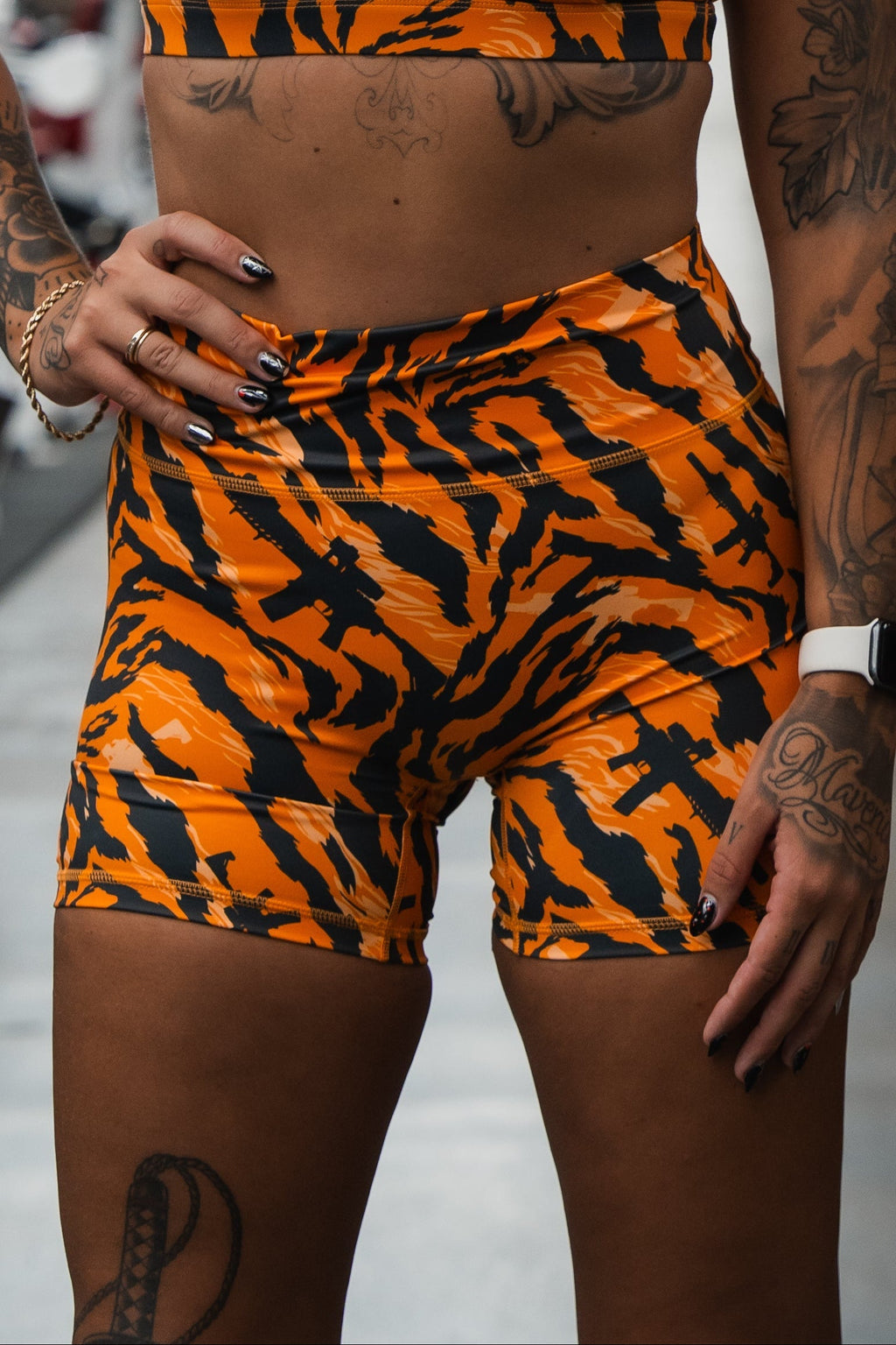 Women's High-Waisted Seamless Front Compression Training Shorts | Tiger Snipe - Pendo Store