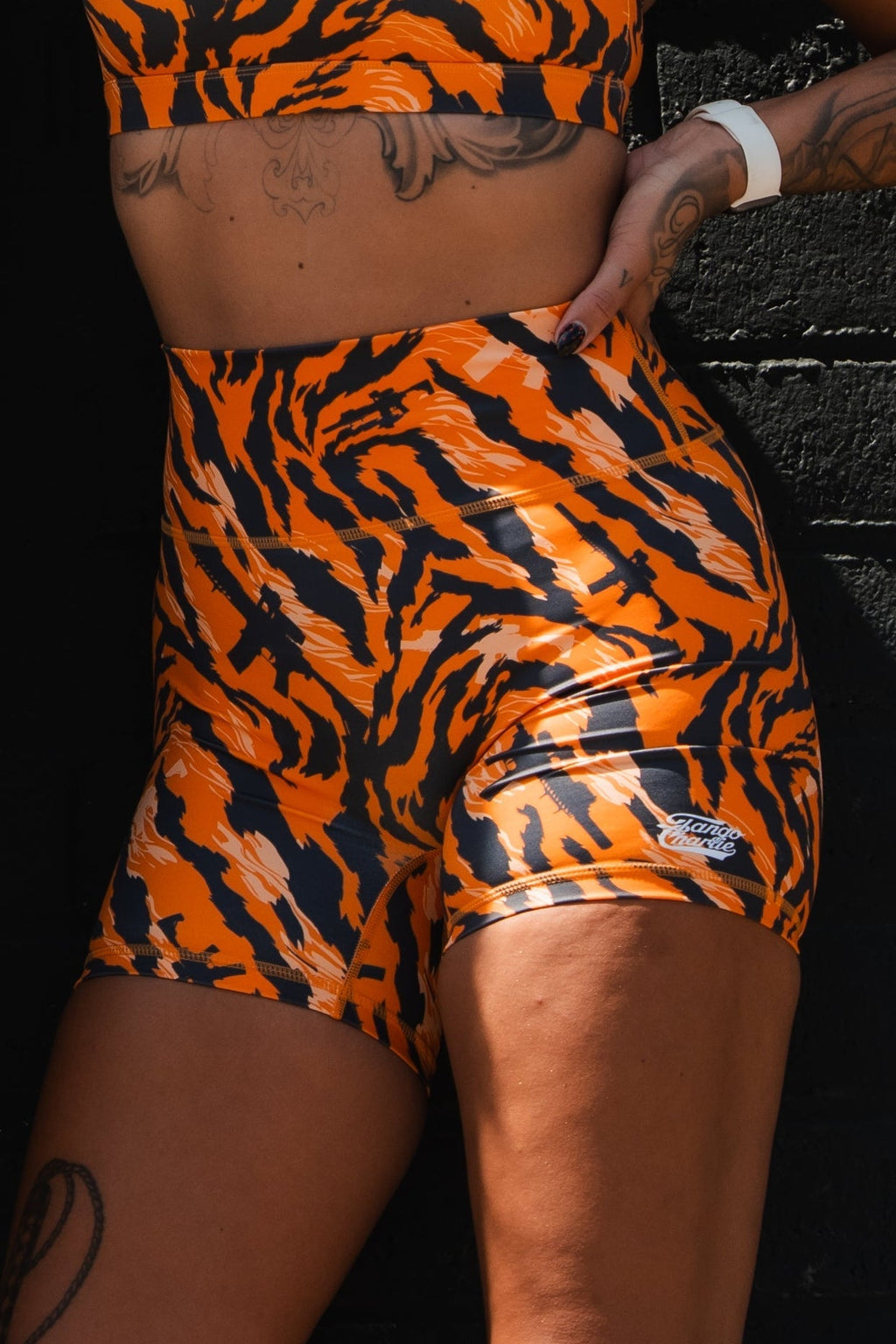 Women's High-Waisted Seamless Front Compression Training Shorts | Tiger Snipe - Pendo Store