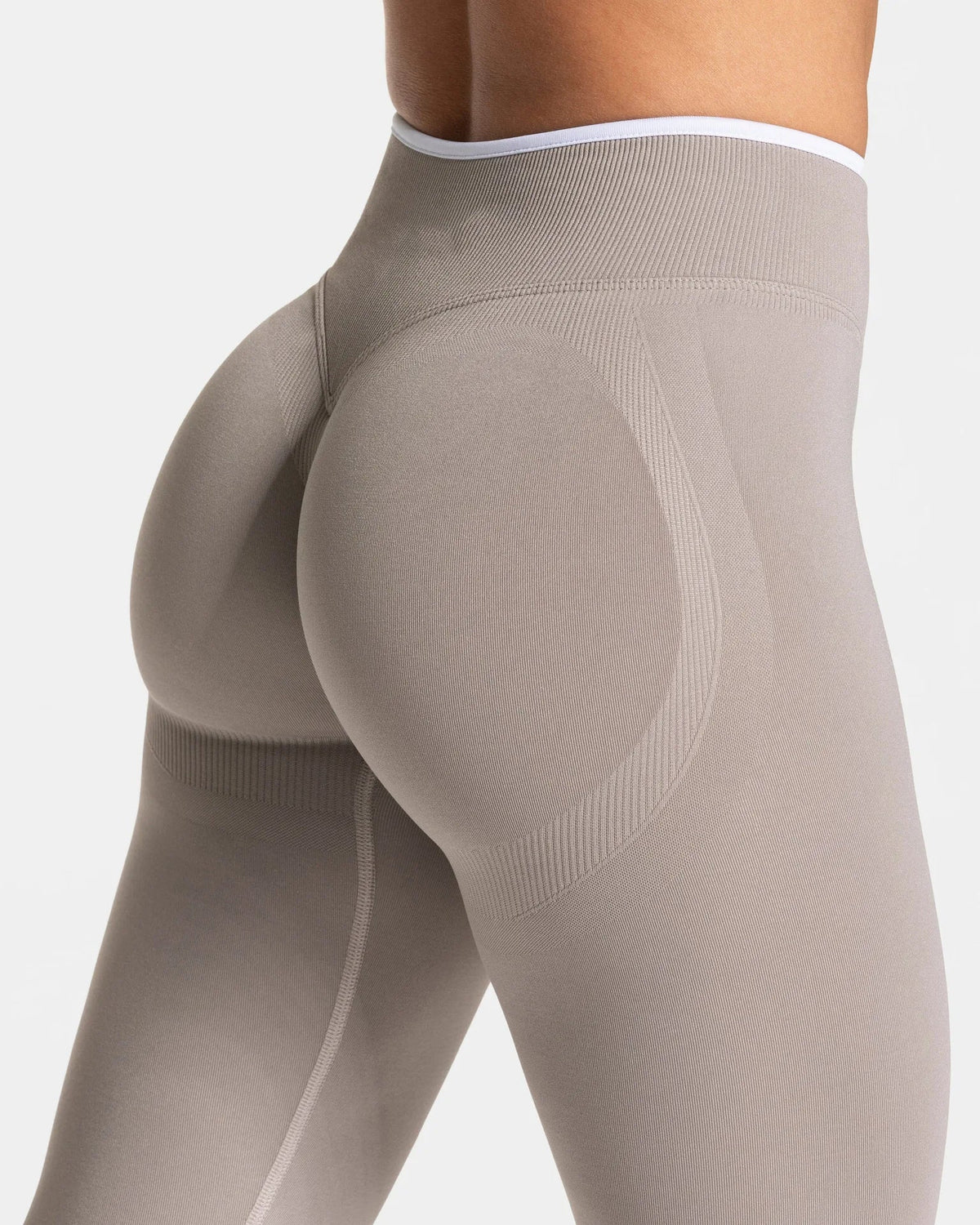 Women’s Sports Leggings, High Waist Seamless Yoga Pants, Scrunch Booty Peach, Hip Lifting Gym Clothes, Workout Tights - Pendo Store