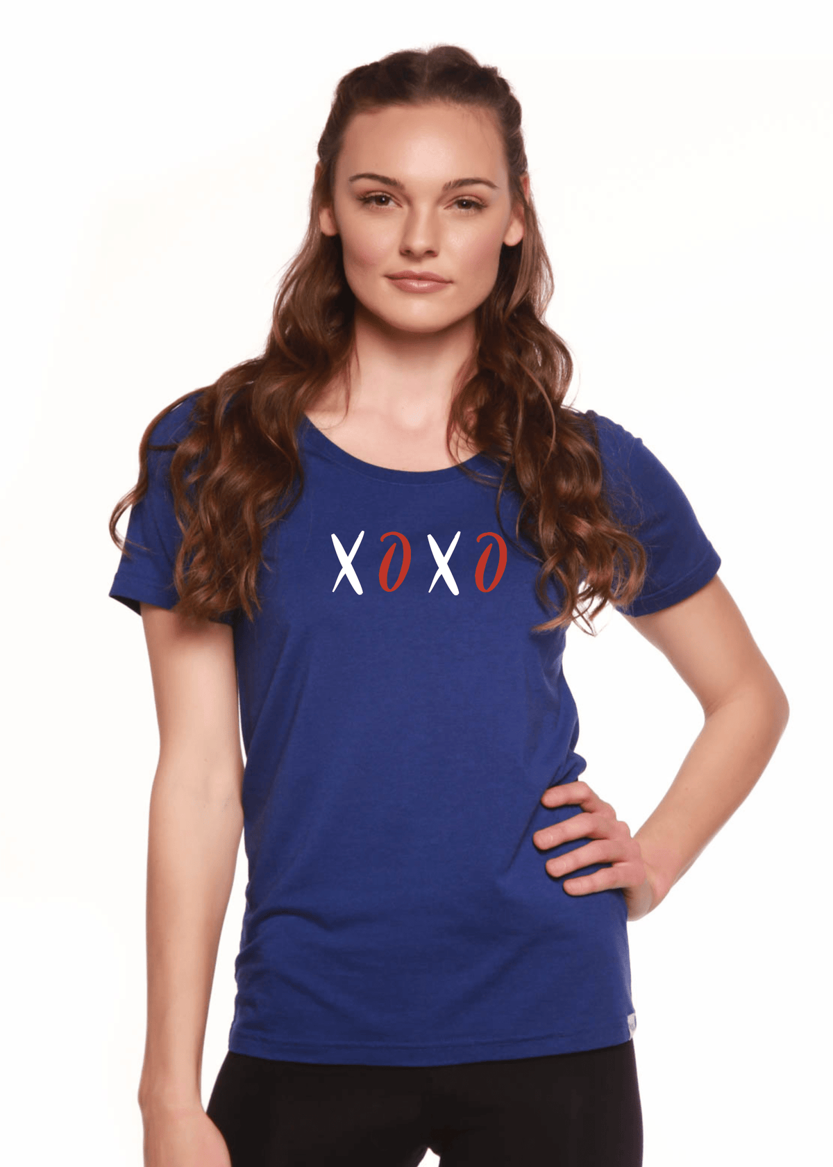 XOXO Women's Bamboo Sleeve Scoop Neck Graphic T-Shirt - Pendo Store