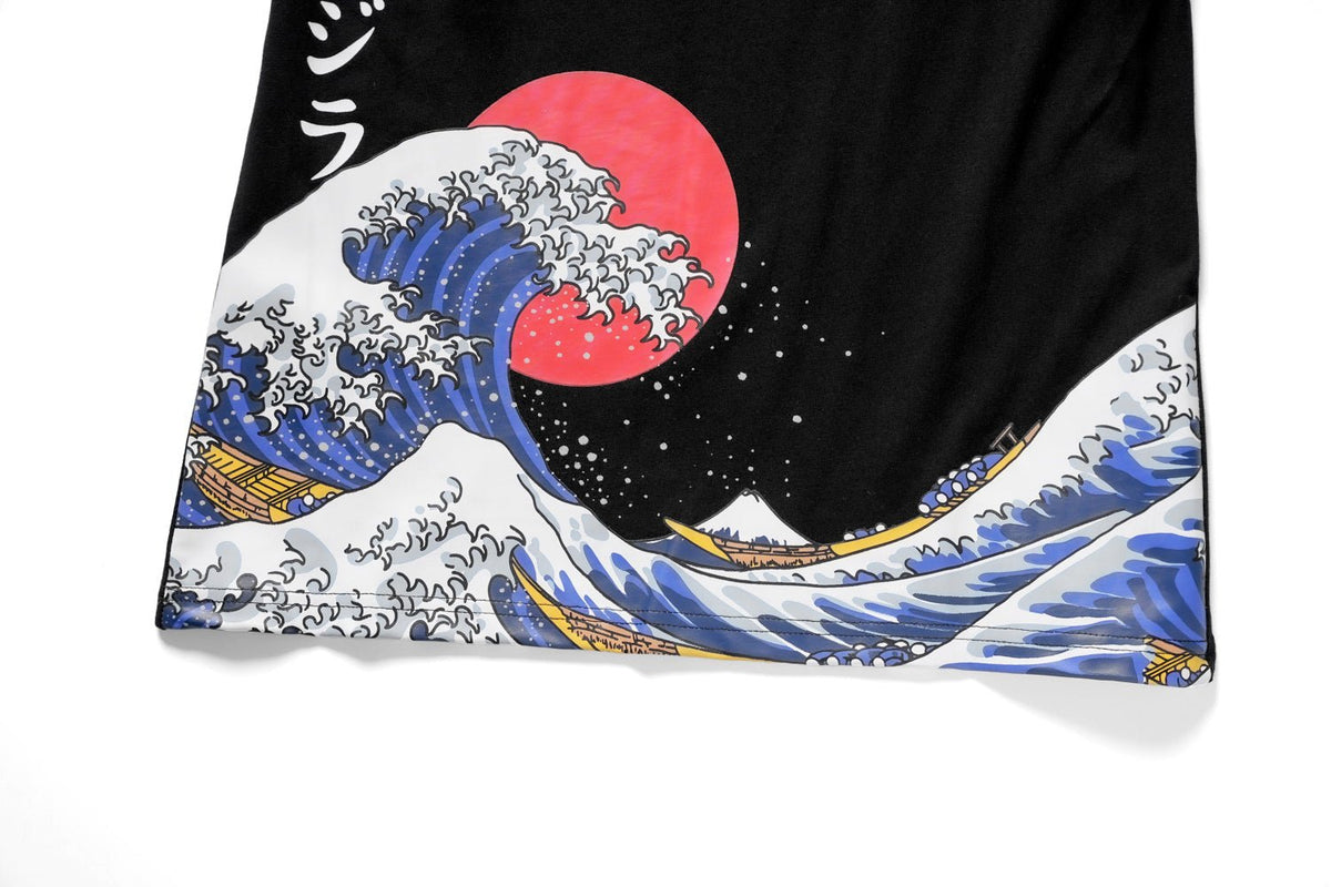 YeT028 Crane and Waves Tee - Pendo Store
